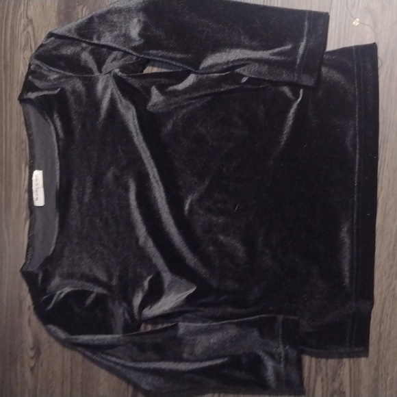 Wrapper black velvet top - Picture 1 of 1